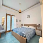 Casa Evelina Konukevi