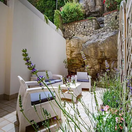 ゲストハウス Casa Evelina サンタニェッロ