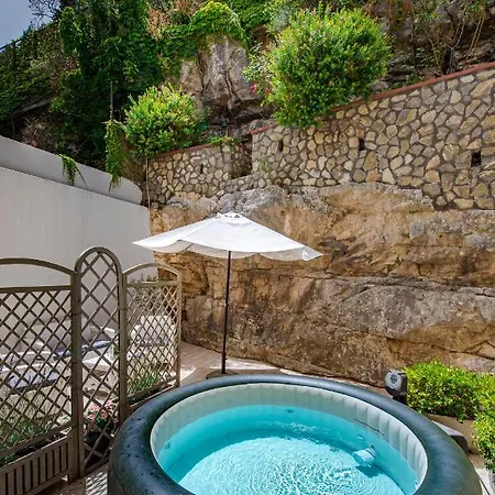 Casa Evelina 4*